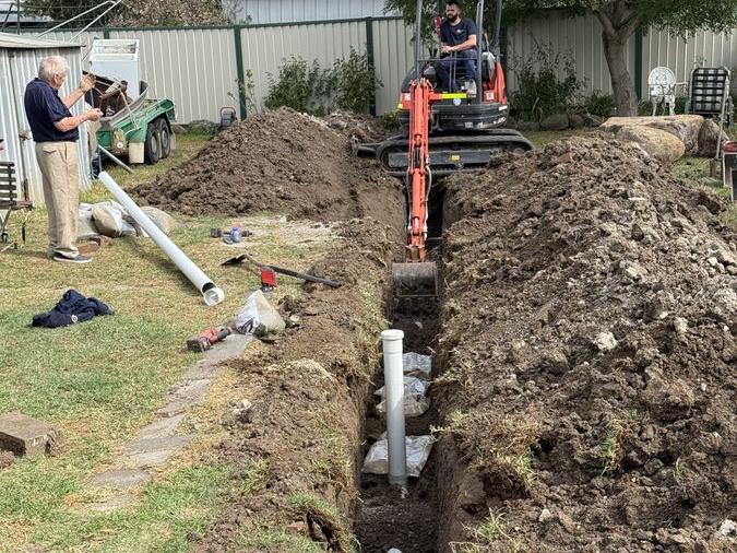 Outdoor drain pipework and drainage access, Hampton