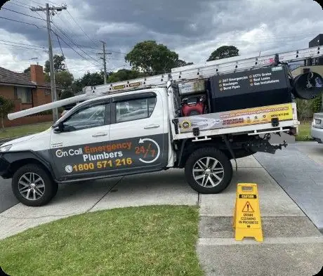 Plumbing service vehicle with drain equipment, Hampton
